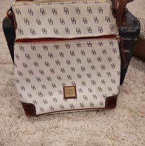 Dooney and Bourke Cross body